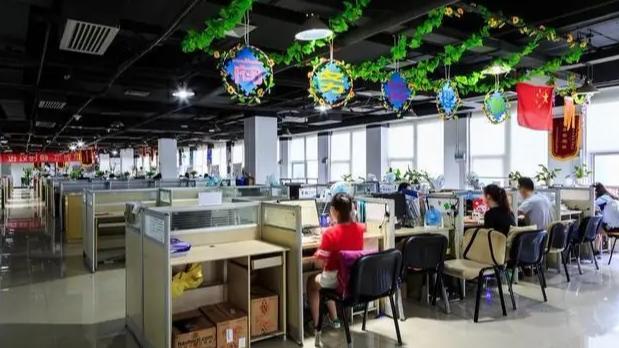 泥鳅|建议大家：遇见这4种零食多囤点，随时都能吃，解馋饱腹又便宜！