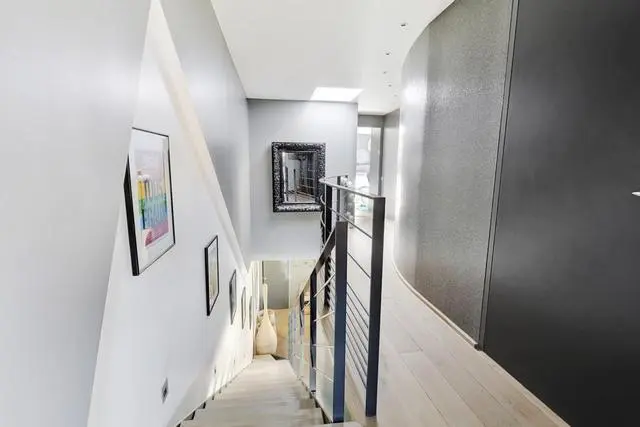 闺蜜家110㎡复式楼，客厅下沉30公分，露台上种竹子，脑洞真大！