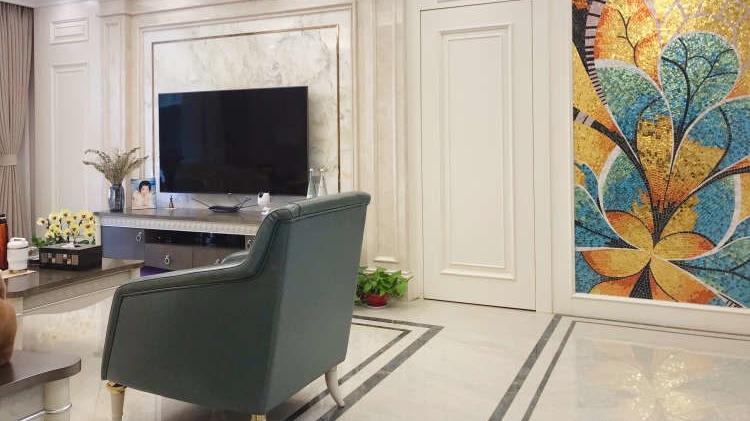 混搭风成就经典，展现出不同的魅力和风情，非常适合年轻人