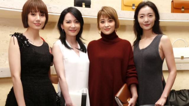 穿衣搭配 明星喜欢“乱穿衣”，袁泉同框梅婷穿搭两个季节，让人看不懂