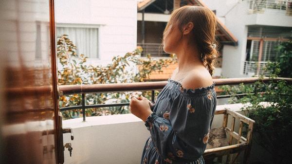 欧小希|怀孕后男友才告诉我没钱结婚，和他结婚没彩礼，我该怎么办？