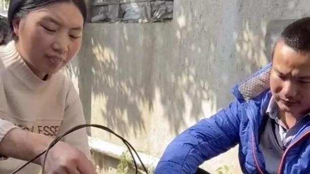 牛爱芳要搬回大别墅？全部家具像破烂，家里只有2件电器