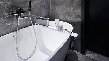 为何越来越多人装修时，喜欢在墙上挖几个洞？老师傅夸赞聪明！