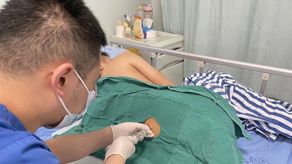 四川大学华西医院 国内干细胞新进展：全身瘫痪患者在华西医院接受脐带间充