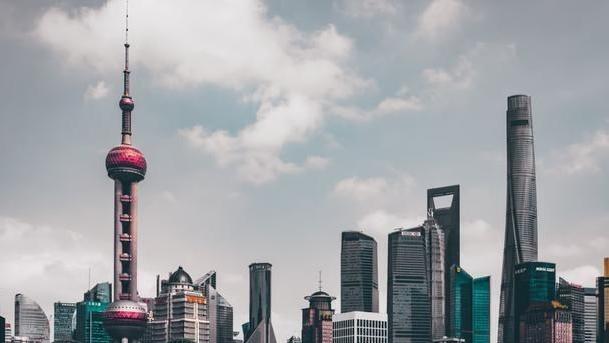 装修返现、送车位送珠宝，温州炒房团被集体割了“韭菜”？