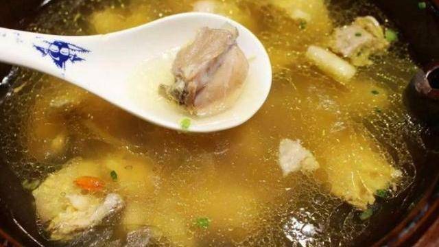 安小然有故事|清汤鸡这样炖才香！