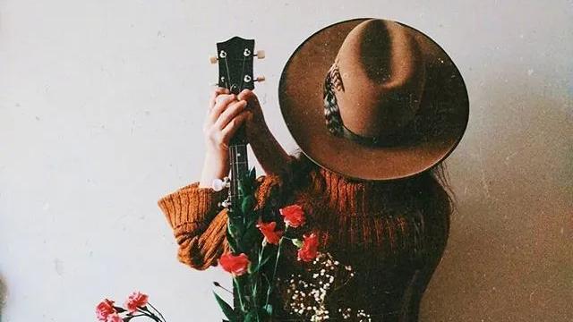 情感语录生活感悟|人累了心凉了的一句话，深情扎心，看完想哭！