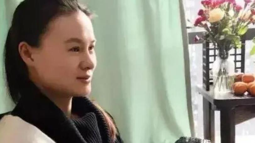 柠重呀|太讽刺！亡妻朱小贞辅佐林生斌成就事业，现任就剩比朱小贞年轻了