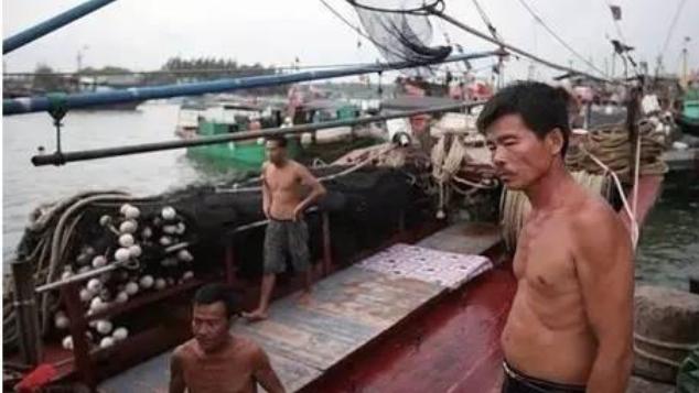 虚拟货币 远洋渔船上的血腥杀戮1：船上33个人，仅11人生还，6人被判死刑