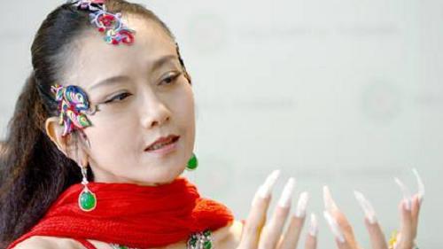 陈飞俊|张纪中筹拍《射雕英雄传》时，打电话给杨丽萍：我看中你了，这个角色非你不可