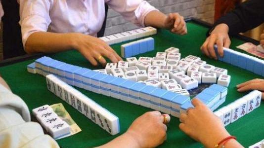 古风情感美文|爸爸是赌徒，对我们从来没有尽到责任，我该不该劝妈妈和他离婚？
