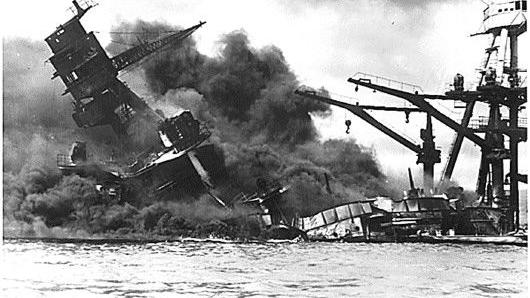 日本为何偷袭珍珠港，看看真实原因，这是侵略者垂死的挣扎