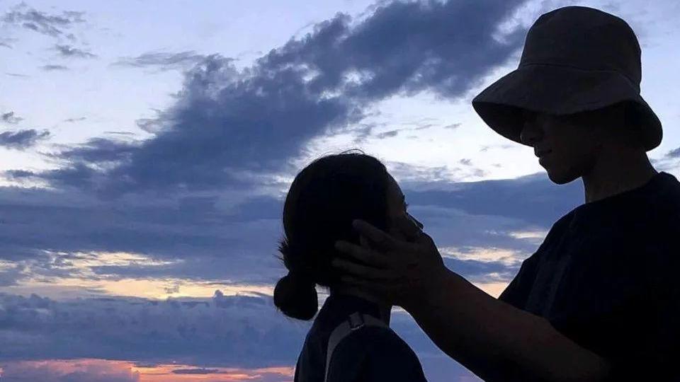 奶兔故事会|侄子比女儿重要，妻子带女儿决定离婚，男人无家可归