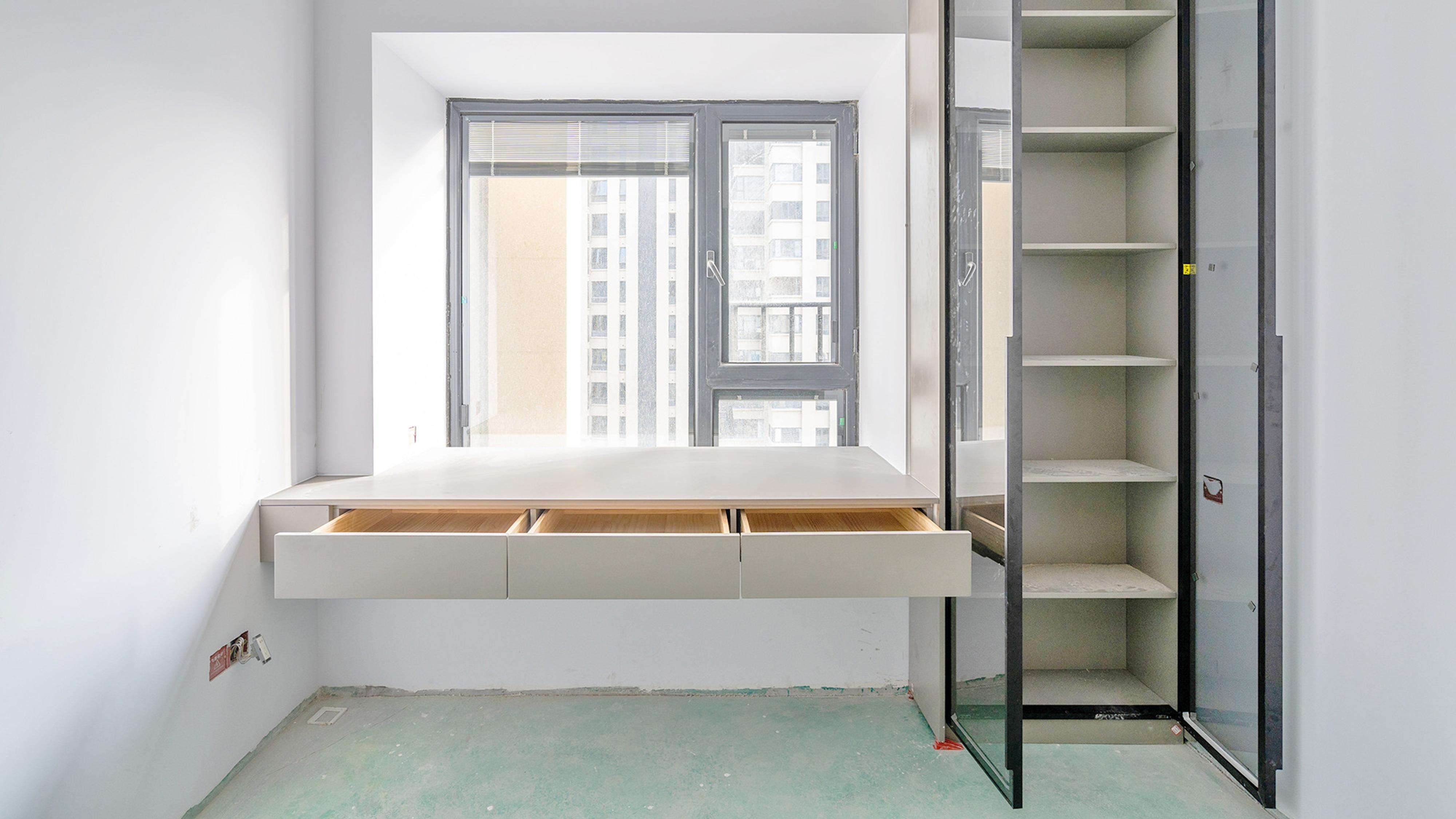 不能拆的飘窗我也不浪费面积，这是参考模板，硬生生变成书房来用