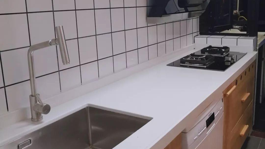 厨房墙面贴这些砖，耐脏、好看、不过时！