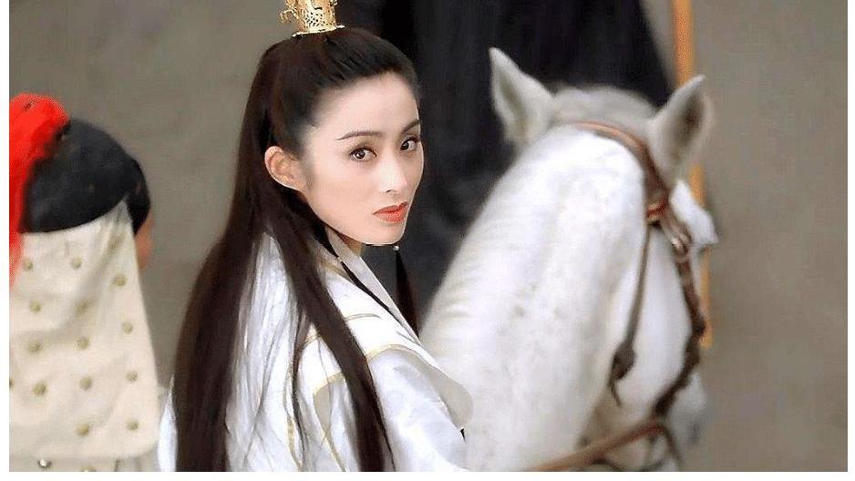 舜子的简单日记|张敏28年后再扮赵敏，一次回眸28载，年华逝去女神遭讽刺