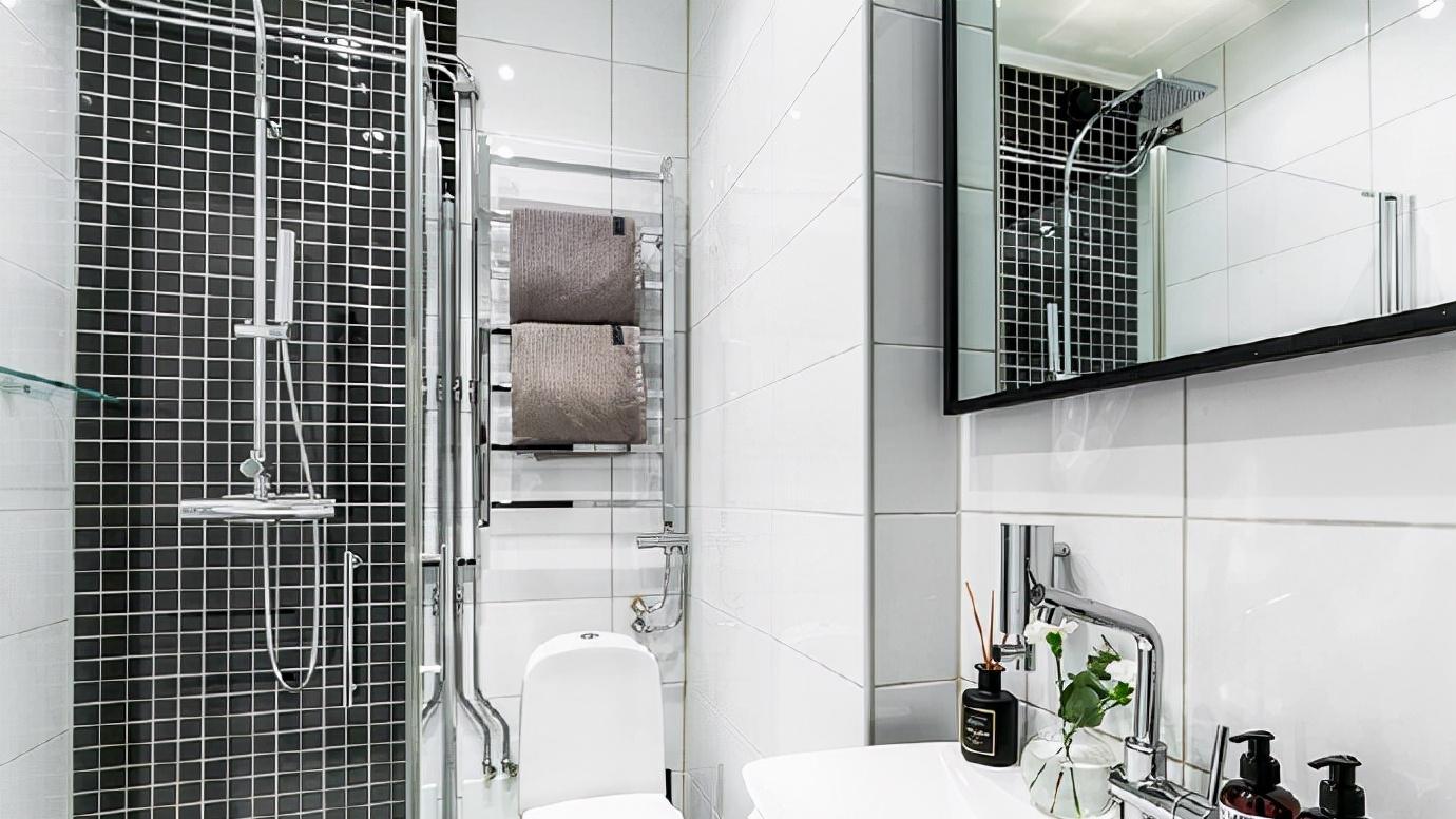 晒下闺蜜的单身公寓，这样的卧室真害羞，还好一个人住!