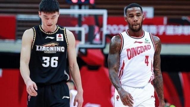 肖翻天和同学们 后卫竞争白热化，鄢手琪或租借离队