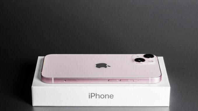 iphone13|iPhone13好评率仅97%，首批差评已出炉，虽然刺耳但很真实