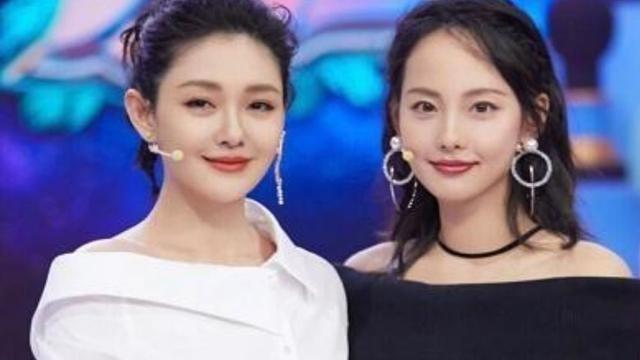 聚焦 大S瘦身后自信全回，剪齐刘海搭配黑色大衣，气质感完全不输当年