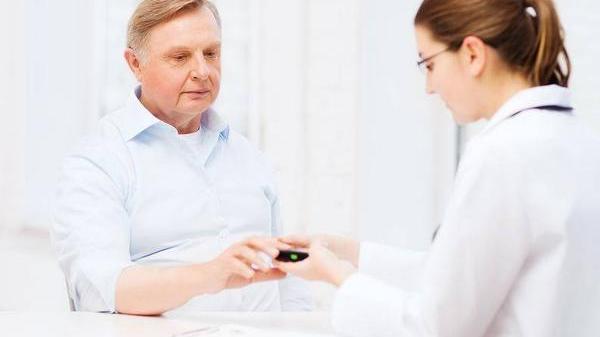 穿衣搭配 当你发现身体这4个指标都超标时，就要提醒自己，该减肥了