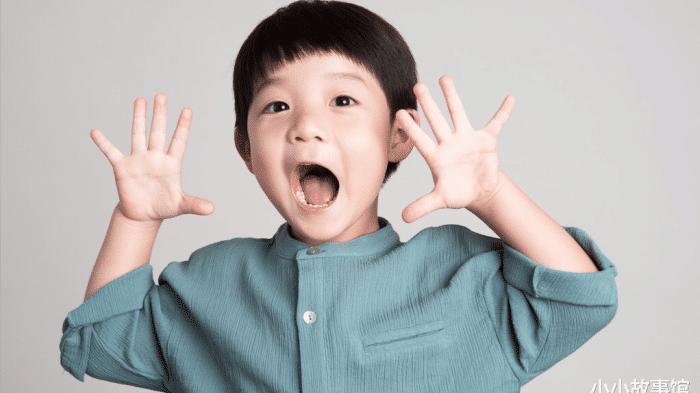 小小故事馆|世卫组织呼吁停止食用，比骨汤还伤骨头，提醒家长：尽早撤下餐桌