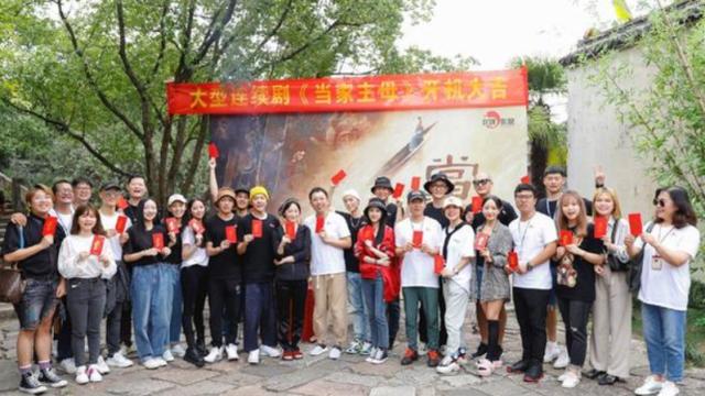 于正|欧阳娜娜妹妹正式出道，被于正看中出演古装剧，生图和精修差距大