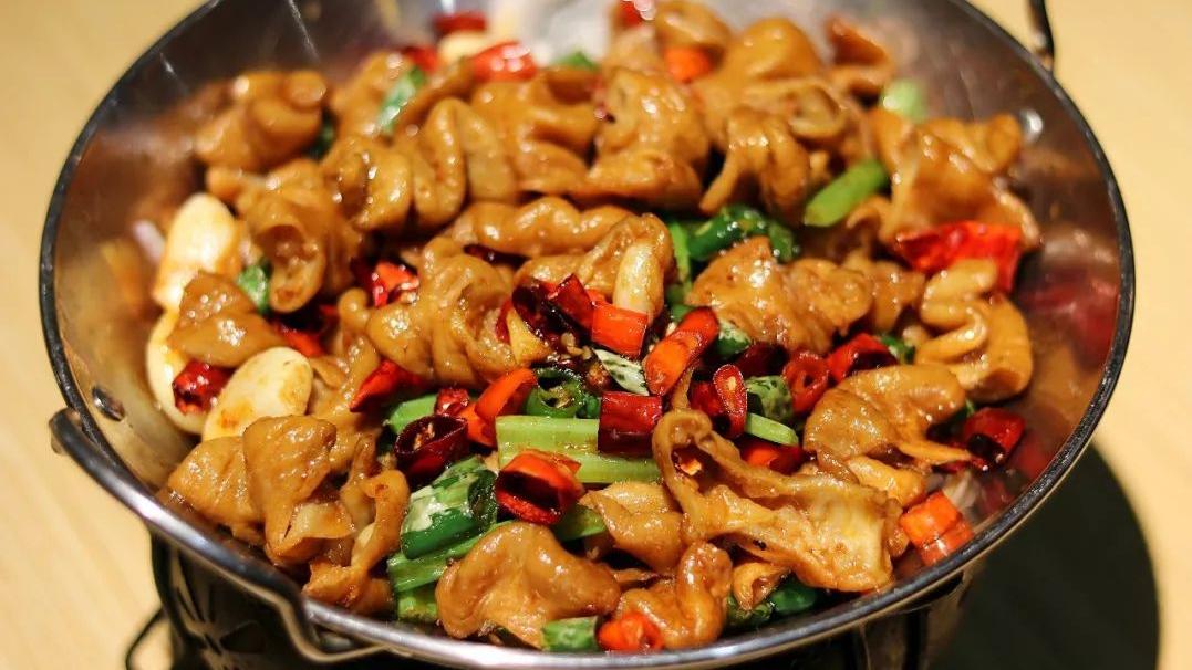 猪大肠|超级下饭的干锅肥肠，解馋下饭，步骤详细，一起学起来吧