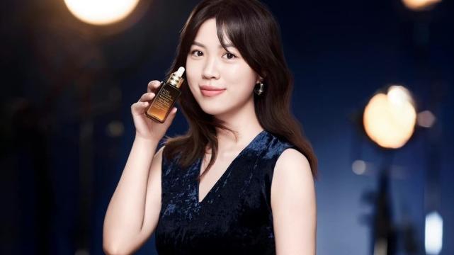 杨幂 冠军杨倩事业大爆发！穿T恤越来越有女明星范，却没有拍大片惊艳