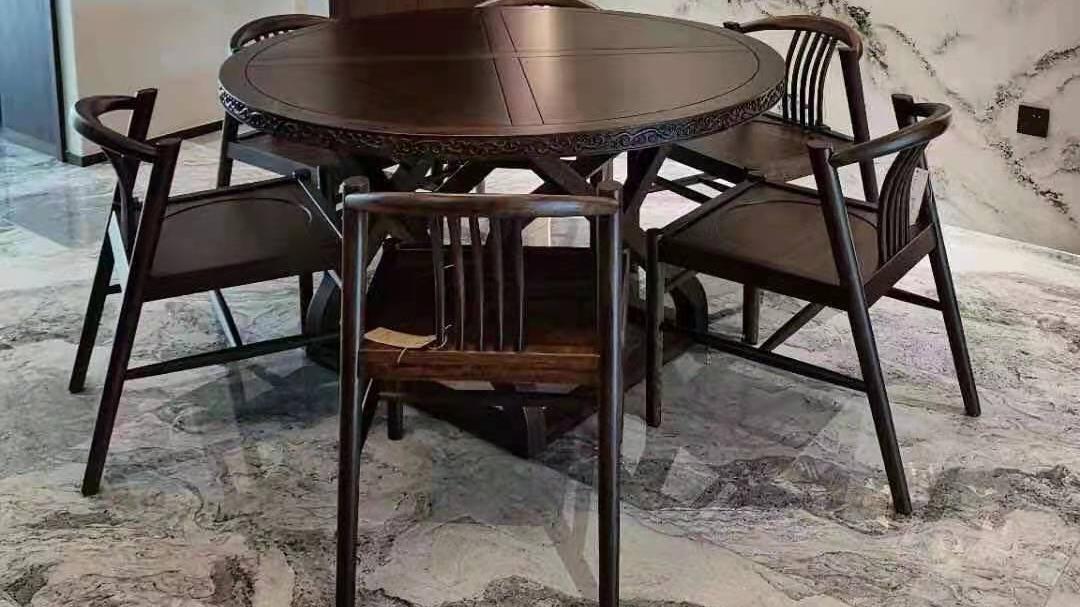 新中式风格，初看不觉惊艳，细品方知独具匠心