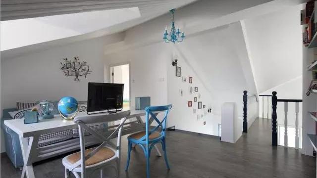 媳妇为了赠送面积，不顾全家反对买顶楼，装修完集体都被打脸了