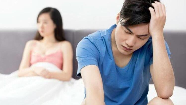 喝啤酒侃感情 北漂剩女自述：男友和前任频繁联系，却称是普通朋友，我该接受吗