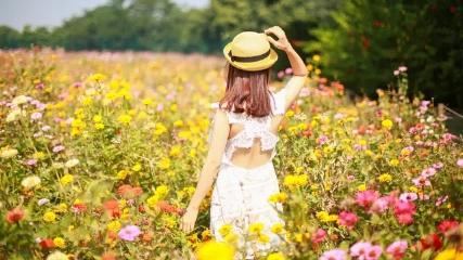 爱情飞歌|男女之间，一旦暧昧，就会不自觉有这些举动