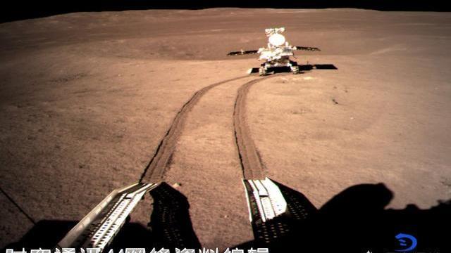 旧街旧巷等旧人|发射探测器去月球背面与去火星，哪个难度更大一些？为什么？