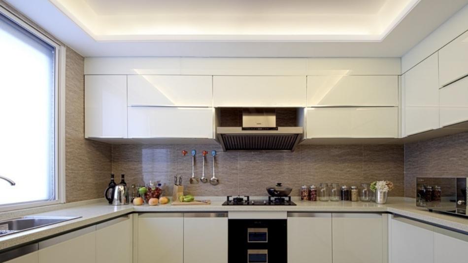 传统厨房装修早过时了，参考这样装修厨房，小户型也能整洁实用