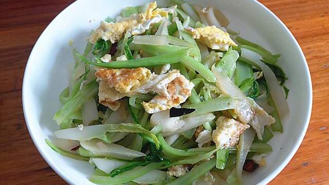 炒鸡蛋|冬季干燥多吃这素菜，5元1斤，宽肠通便清火消肿，炒鸡蛋营养美味