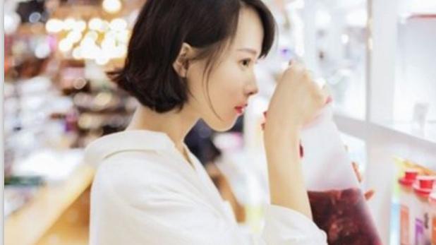 小乔情感 为什么女生比男生活的精致？月薪四千的女孩买名牌包和高档化妆品