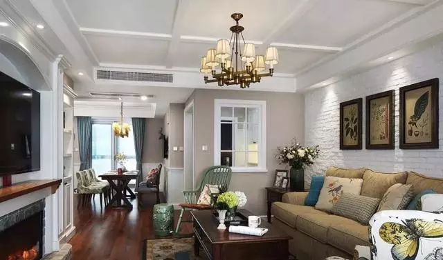 140平现代美式四居室，阳台这样设计太棒了，休闲赏花两不误！