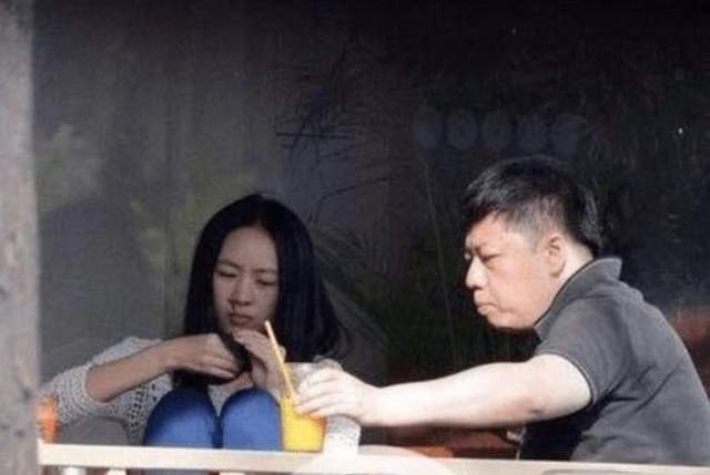 柠重呀|张哲瀚遭全网封杀，正义粉丝纷纷脱粉，疑童谣老公发声力挺张哲瀚