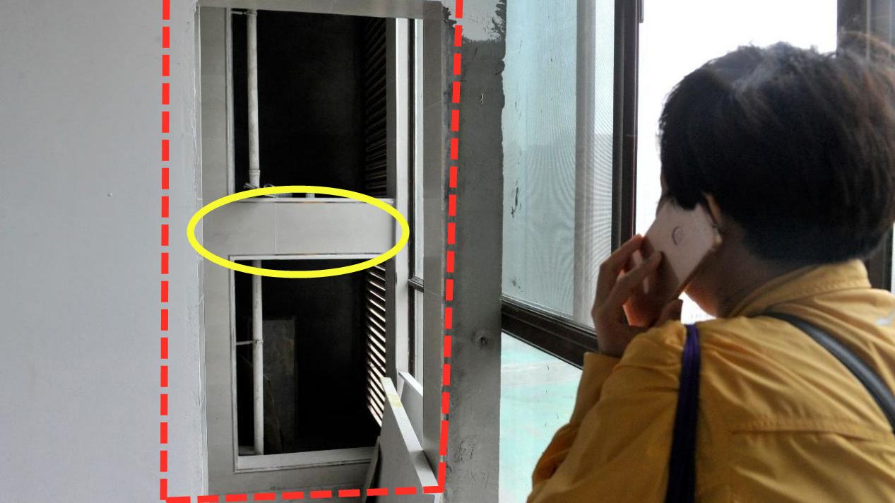 阳台中间有根梁，想砸掉，物业：你砸了整栋楼几十户都会跟着学！