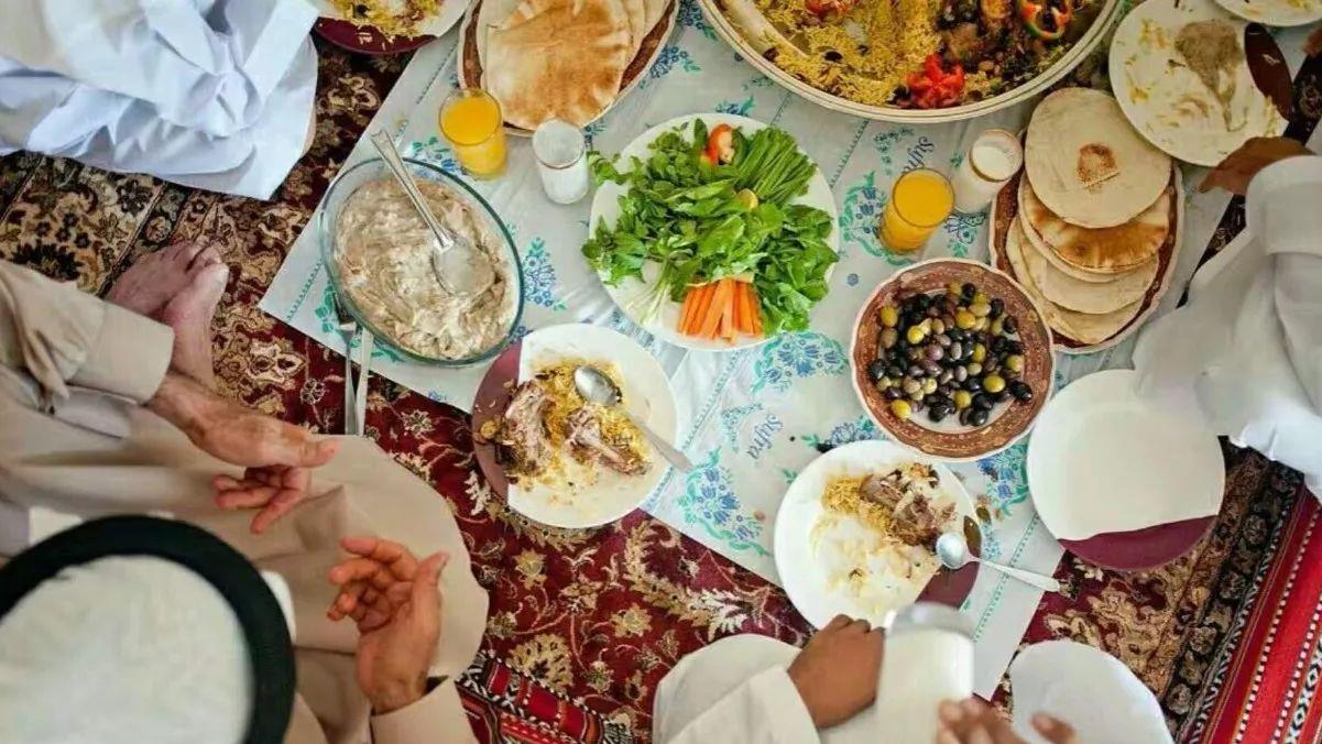 奶酪|全球以“臭”出名的4大美食，喜欢的大呼过瘾，不喜欢的难以下咽