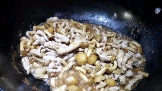 食材|为什么炒菜都先放葱姜，不放是否真的对口味影响很大？