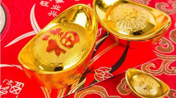 巧谈八字命理|八字算财运：食伤贴身为用，2022年运势逆袭，钱财大涨的生肖