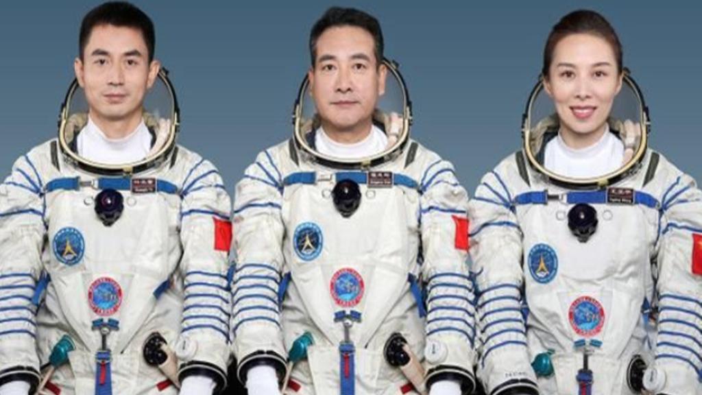 暗能量 神舟十三号出征！巾帼不让须眉，王亚平将成中国首位出舱女航天员