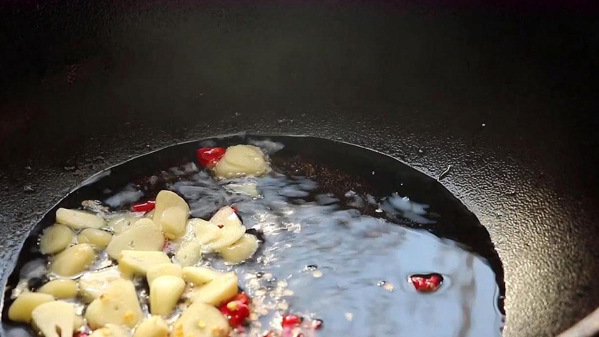 黄瓜|黄瓜小炒茄子，做出来之后咸香有味，超级下饭