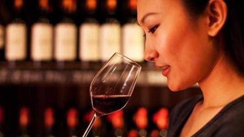 葡萄酒|经过“橡木桶”培养的葡萄酒才是好酒？不一定，教你一招分辨好坏