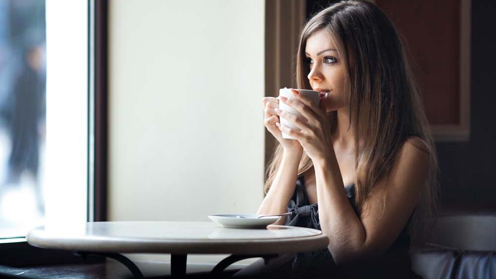 试试这7个技巧，教你利用窗边的光线拍出美丽富有创意的人像照！