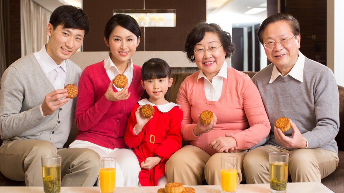 久久说情感|妻子命令丈夫赶走婆婆一家被拒，一个月后，凤凰男被净身出户了