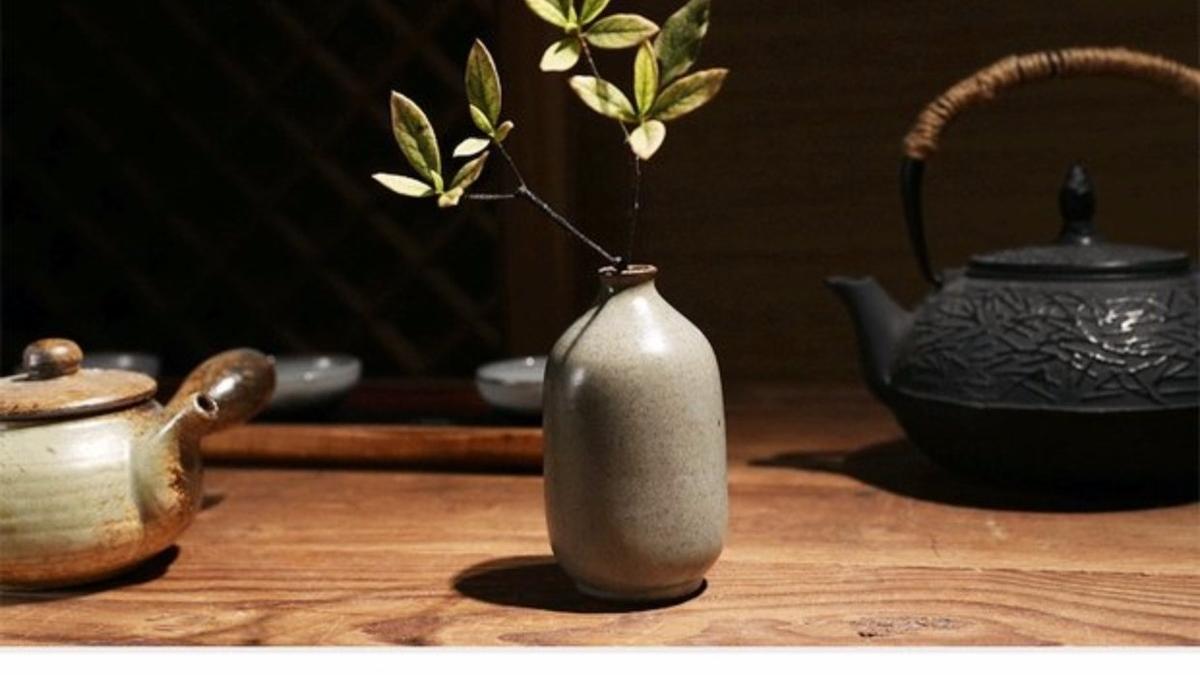 墨白情感|“学会守弱，方能避祸”，出门在外别去招惹这几种人，人生自然顺风顺水