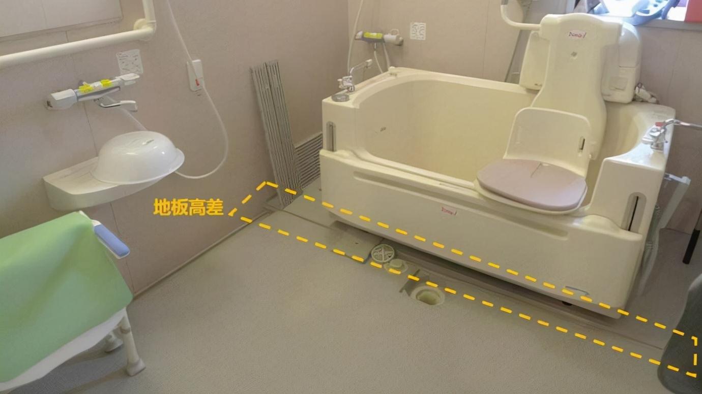 日本人卫生间细节，有多“变态”？进去后就不想出来了，真先进！